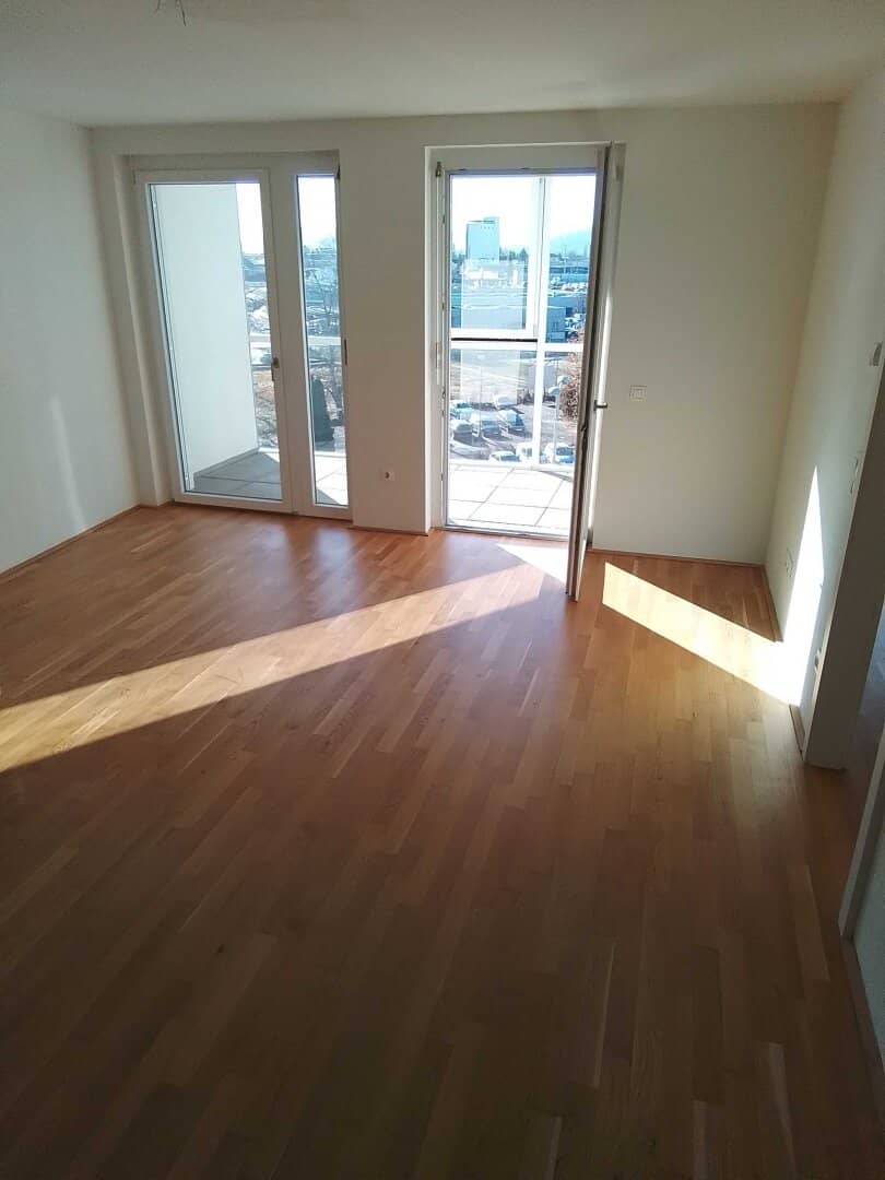 unbefristete Mietwohnung mit großer Loggia!