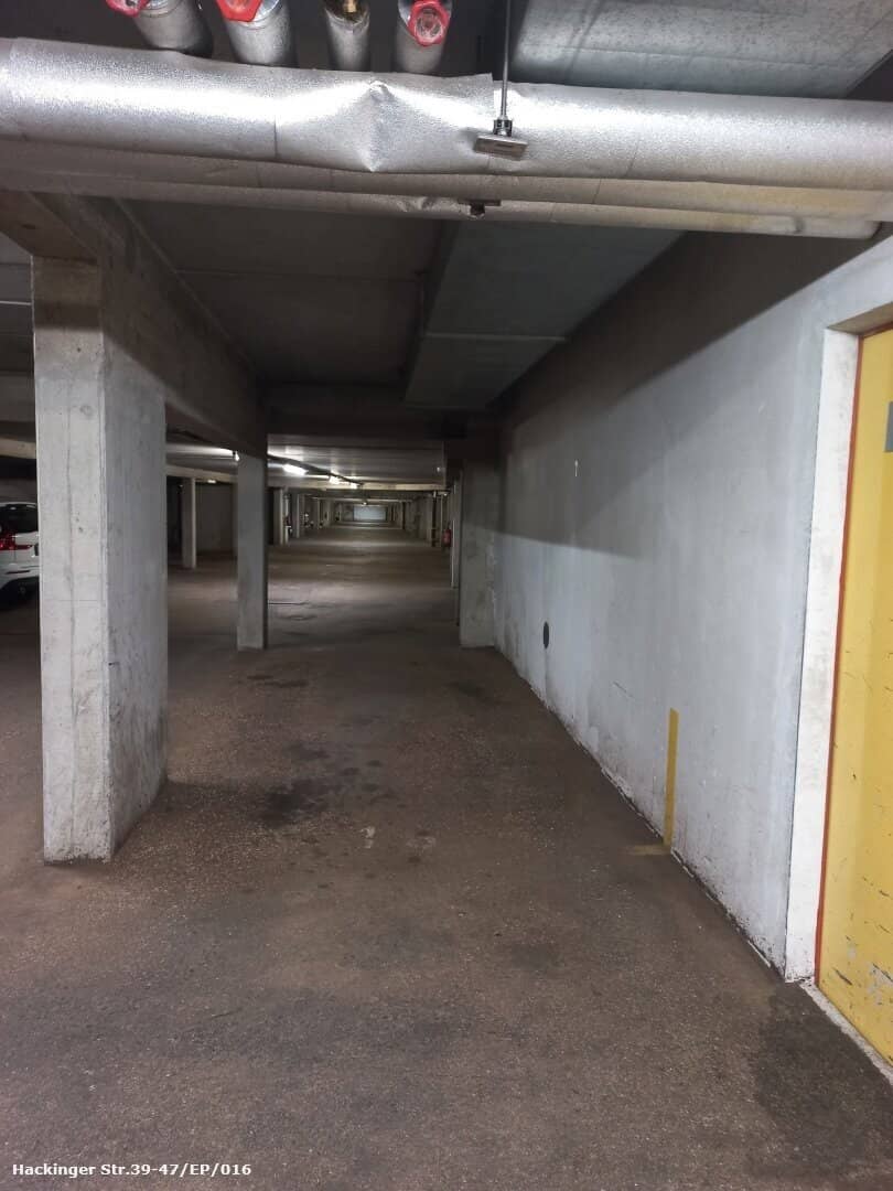 Underground Parking Space in Penzing