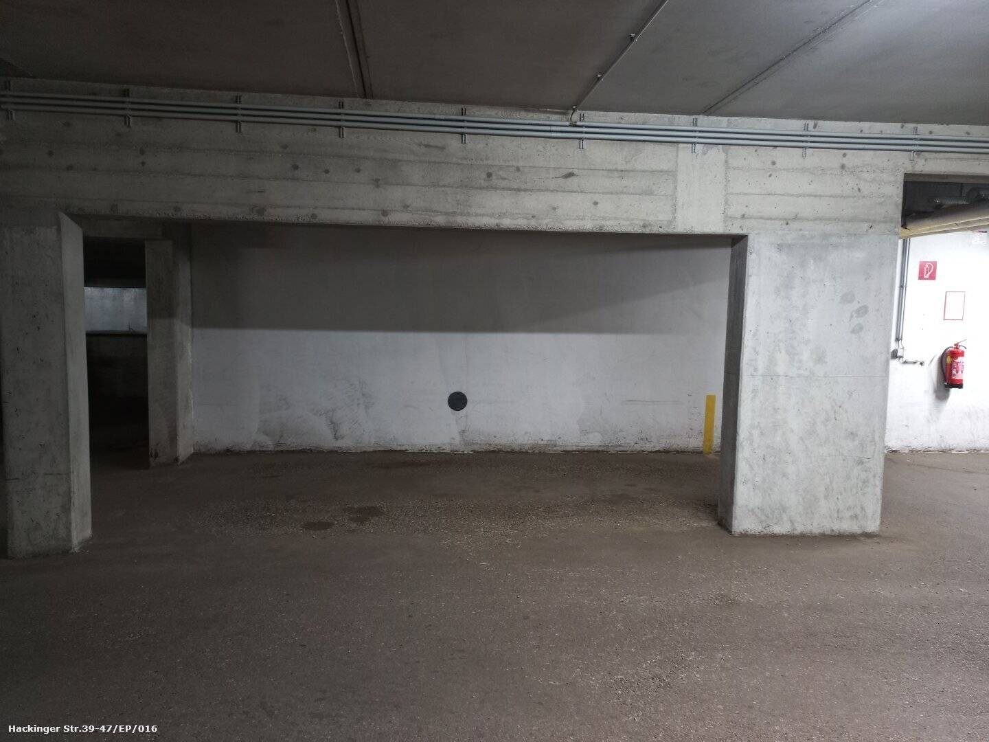 Underground Parking Space in Penzing
