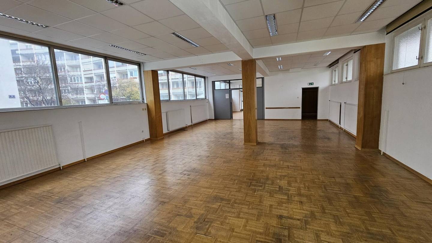 Commercial space in a central location