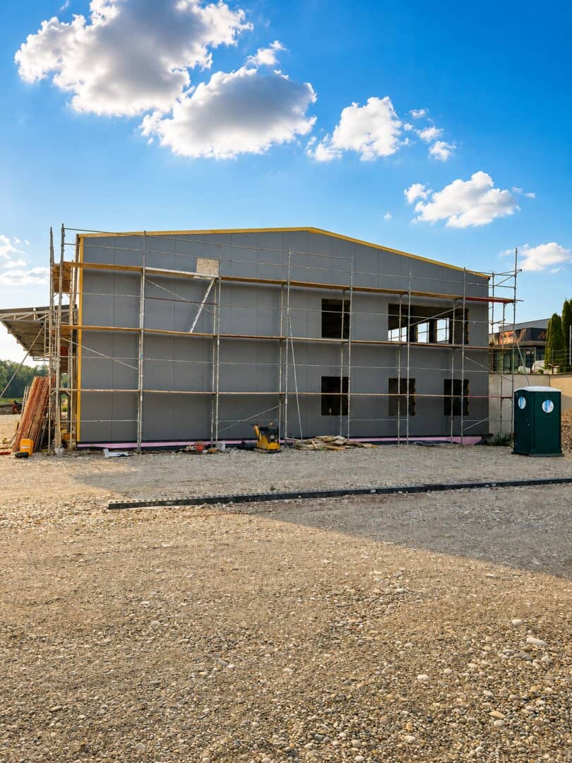 For Rent Modern industrial hall with office space new build in top location of Thalheim