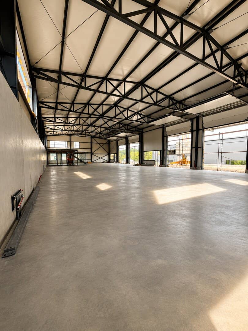 For Rent Modern industrial hall with office space new build in top location of Thalheim