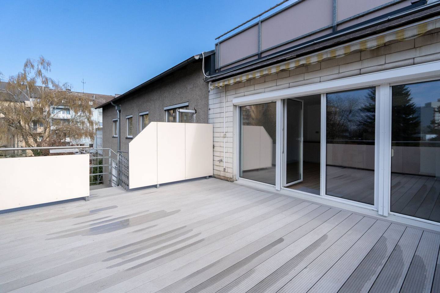 Bright 5-room apartment with terrace and garden in Linz for rent