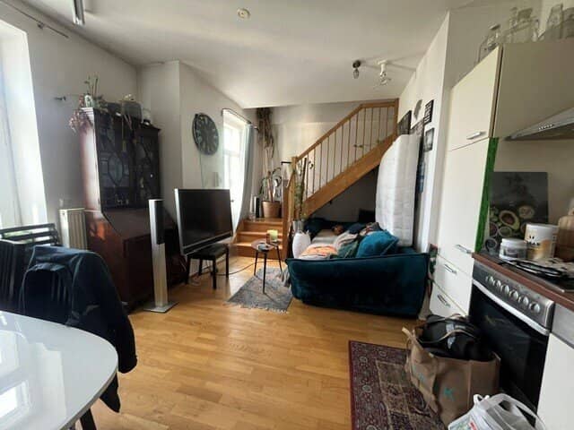 Extensively renovated 3-room apartment in an absolutely good and central location directly at the TU investor apartment