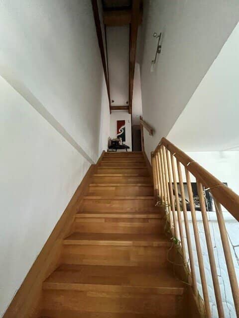 Extensively renovated 3-room apartment in an absolutely good and central location directly at the TU investor apartment