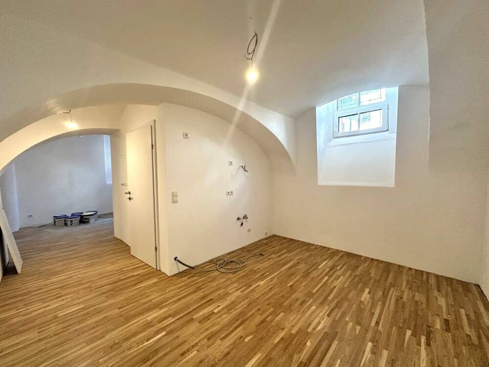 Central commercial space in a very popular Graz location adjacent to the 1st district in Grazbachgasse
