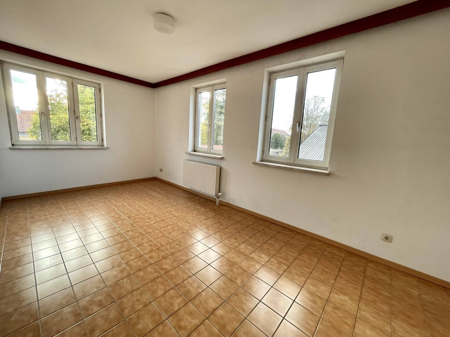 Perfectly laid out 2-room apartment directly opposite Karl-Franzens-Universität on Heinrichstraße in Graz Geidorf? wait no; this is not coherent