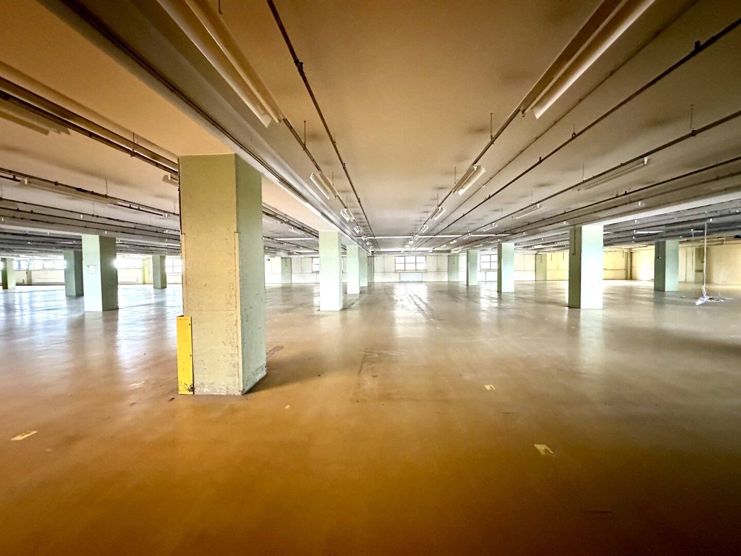 1 Monat mietfrei! Lagerflächen ab 400 m² zu vermieten - Provisionsfrei