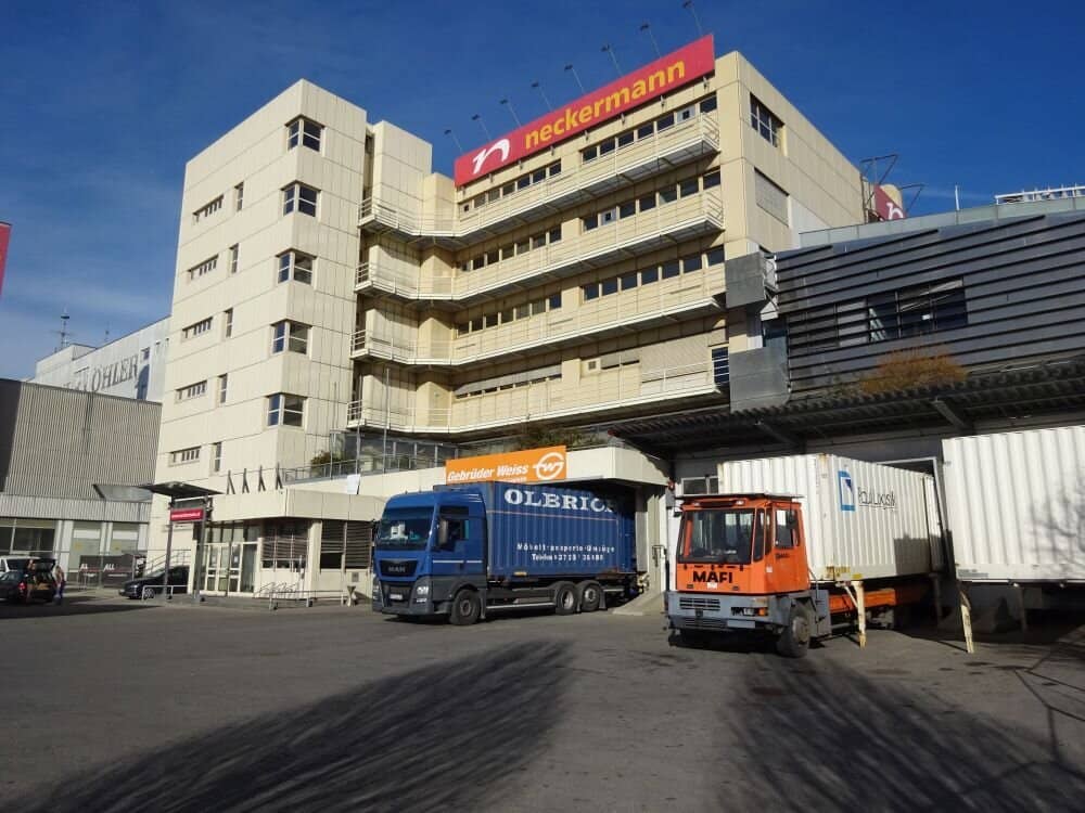 Erdgeschoß - Lagerflächen ab 700 m² zu vermieten - 1 Monat mietfrei - Provisionsfrei!