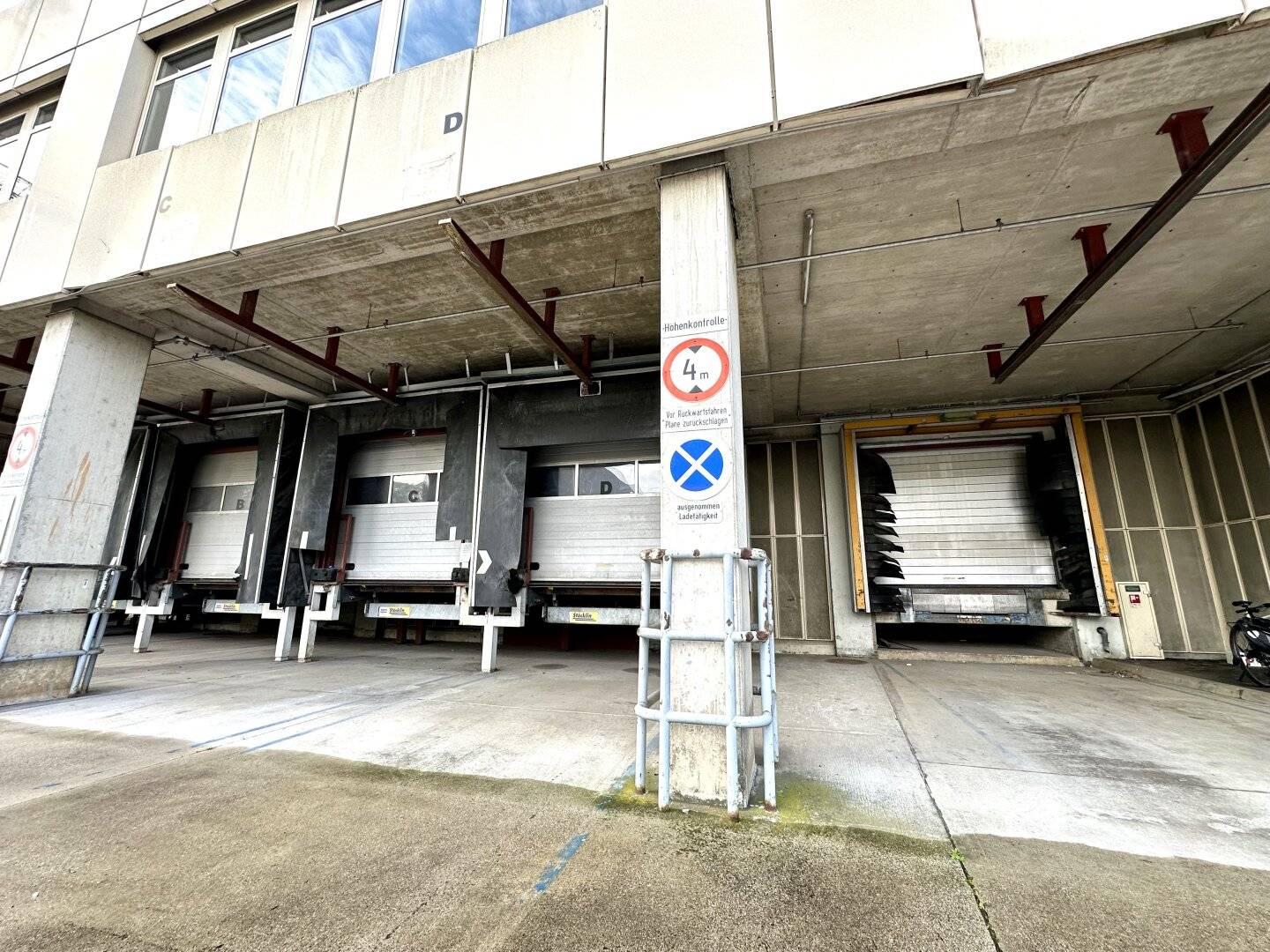 Provisionsfreie Lagerflächen ab 200 m² zu vermieten - 1 Monat mietfrei!