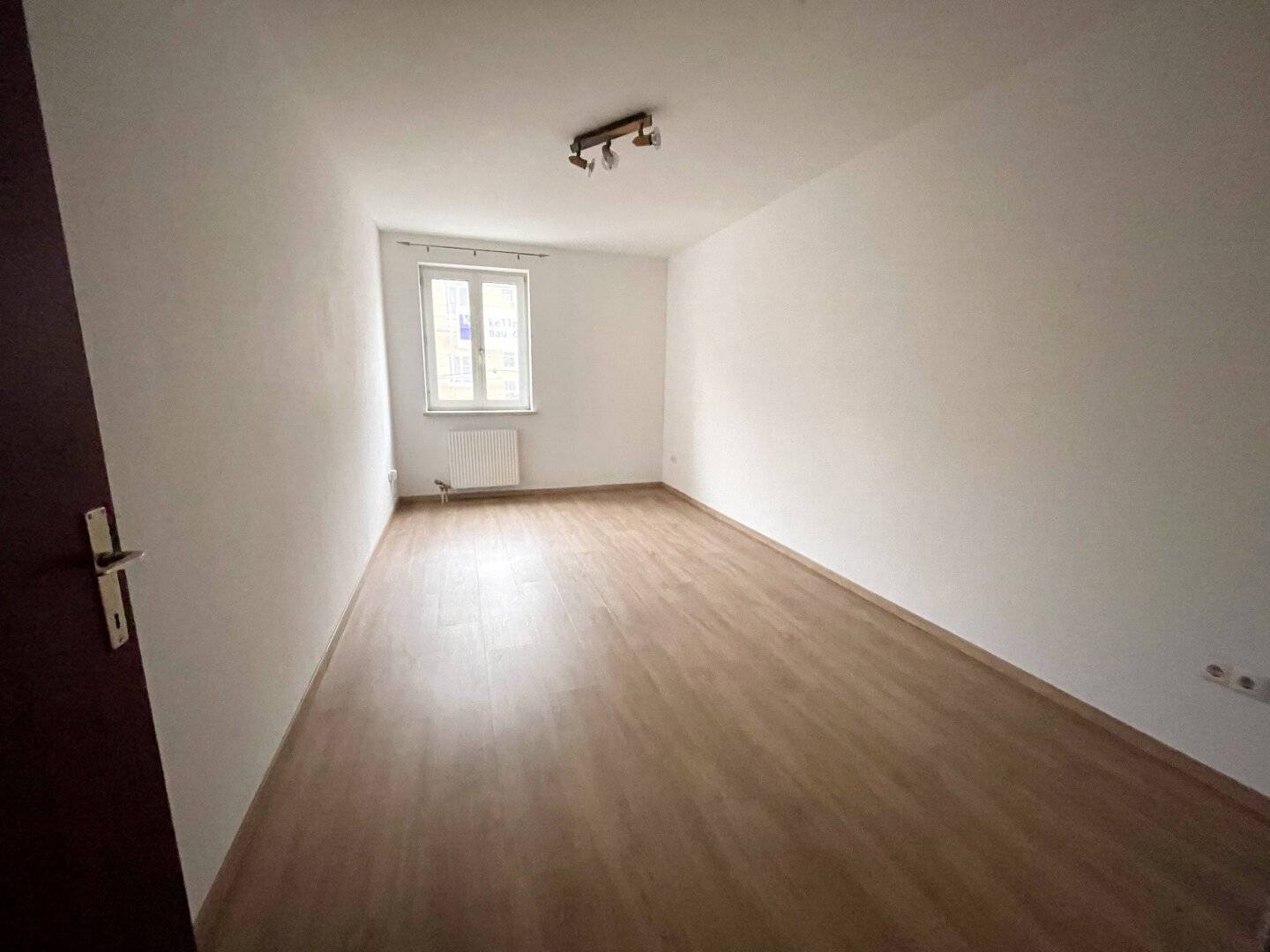 Perfectly laid out two room apartment directly by the Karl-Franzens-Universität on Heinrichstraße