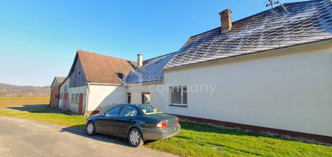 Haus in Gritsch, Ortsrandlage, 4 Zimmer, ca. 100 m² Wohnfläche