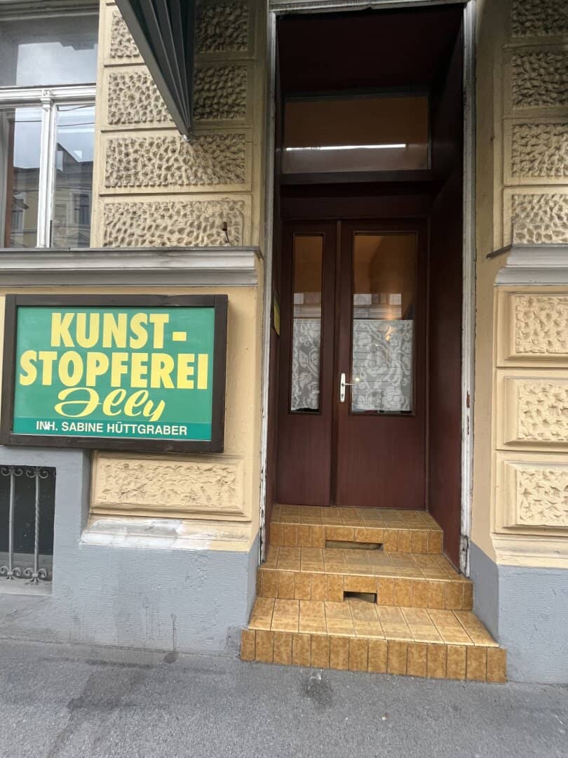 Wohnungseigentumspaket - Gewerbefläche und kleine Wohnung mit Balkon in sehr guter Lage in der Steyrergasse nahe der Grazer Innenstadt zu Verkaufen - bestandsfrei