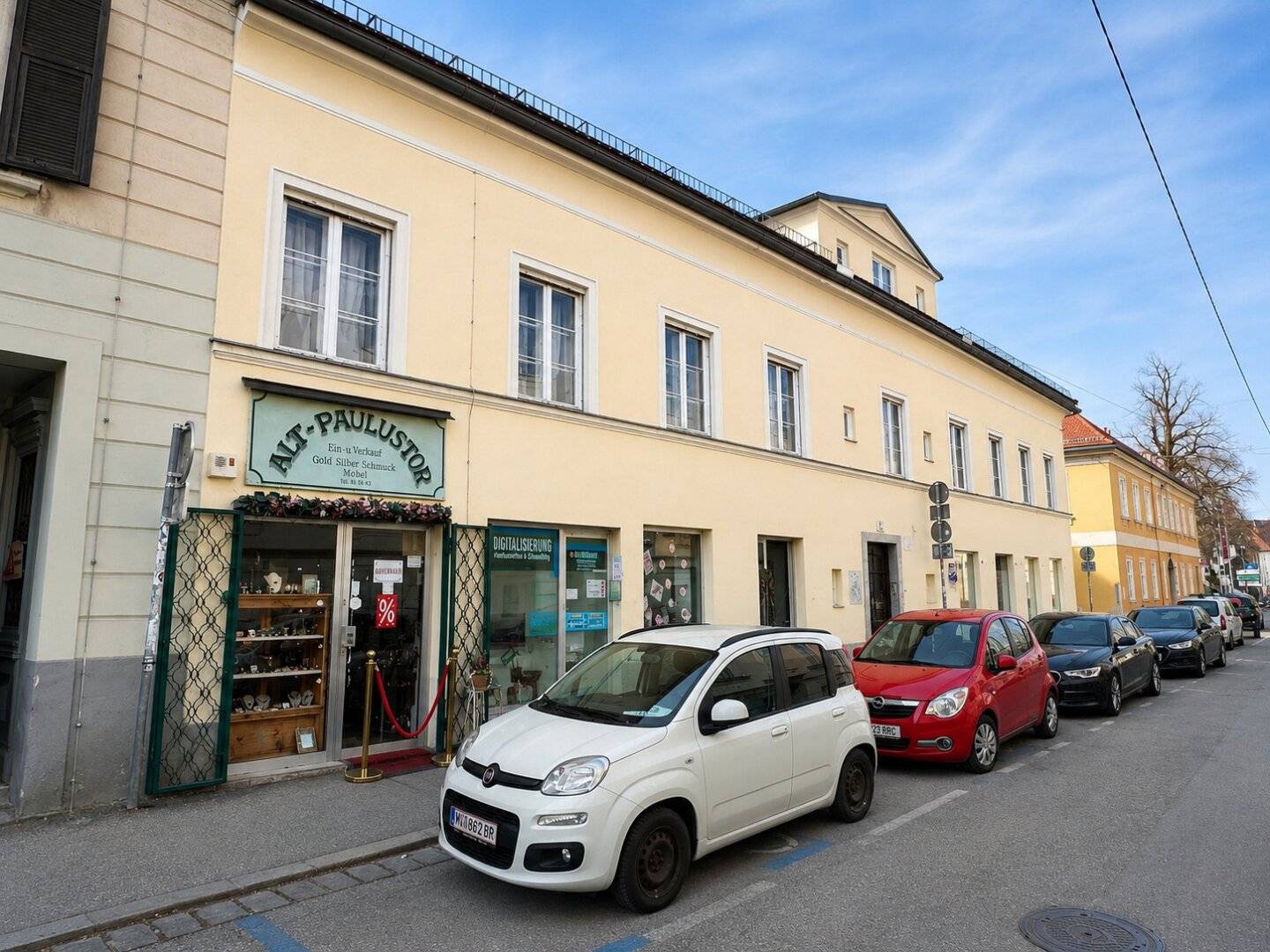 Gut sichtbares Gewerbeobjekt in bester Lage im Herzen der Grazer Altstadt direkt am Karmeliterplatz, am Schloßberg und am Stadtpark - 1. Bezirk Innere Stadt