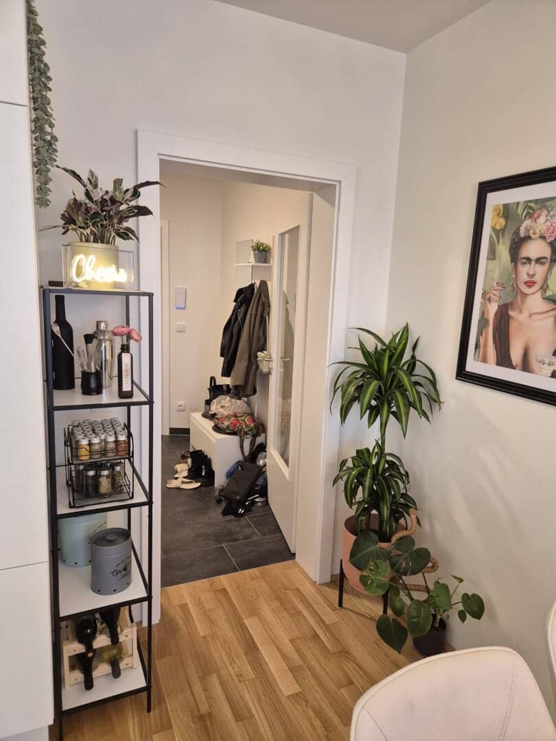 Wunderschöne 2-Zimmer-Wohnung mit idealer Raumaufteilung in zentraler Innenstadtlage mit großem Balkon - Provisionsfrei !