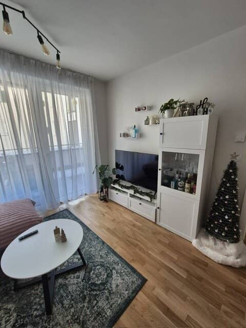 Wunderschöne 2-Zimmer-Wohnung mit idealer Raumaufteilung in zentraler Innenstadtlage mit großem Balkon - Provisionsfrei !
