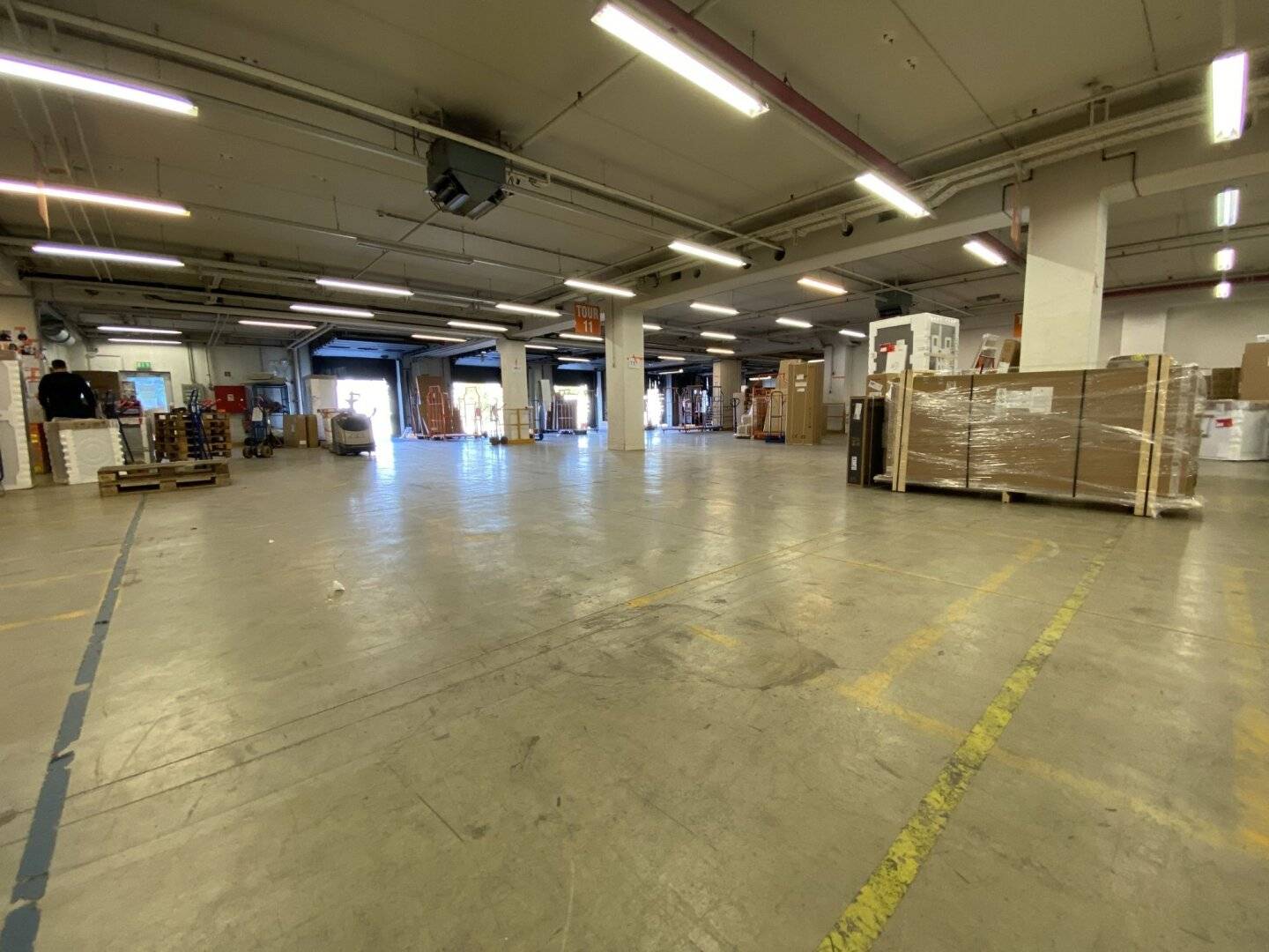 1 Monat mietfrei! Büro- und Logistikfläche mit rund 18.166 m² zu vermieten – zentral in Graz Puntigam - PROVISIONSFREI!