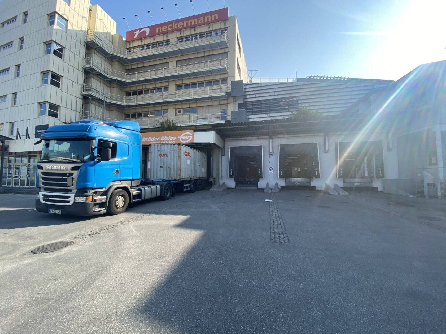 1 Monat mietfrei! Büro- und Logistikfläche mit rund 18.166 m² zu vermieten – zentral in Graz Puntigam - PROVISIONSFREI!