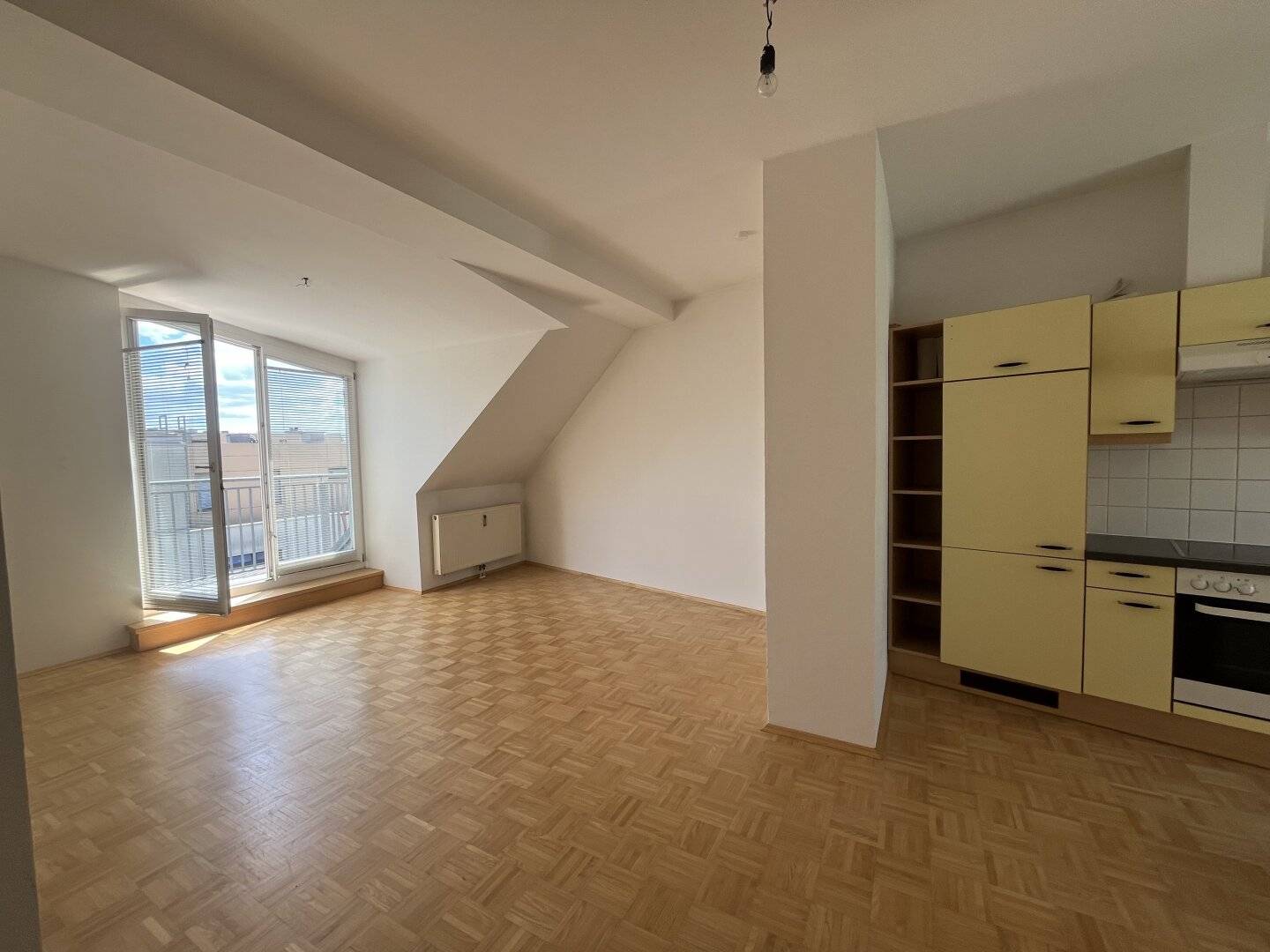 PROVISIONSFREI!  Wohnung mit Top Grundriss in Grazer Innenstadt Lage - 2-Zimmer-Wohnung mit Balkon fünf Gehminuten vom Grazer Hautplatz entfernt