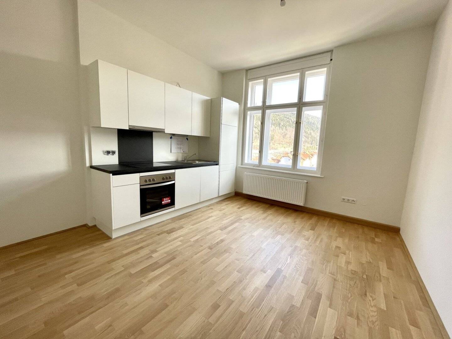 Beautiful 2-room apartment with balcony in the center of Mürzzuschlag subsidized commission free