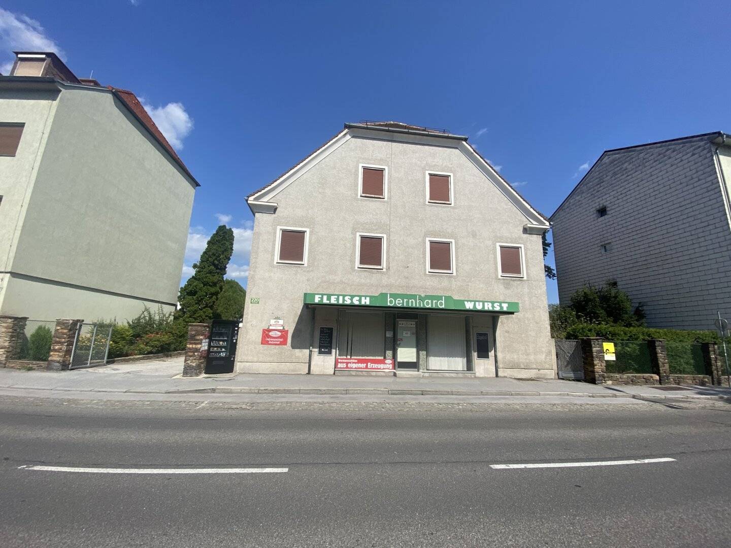 Ideal commercial space in the central frequented Graz district of Gösting