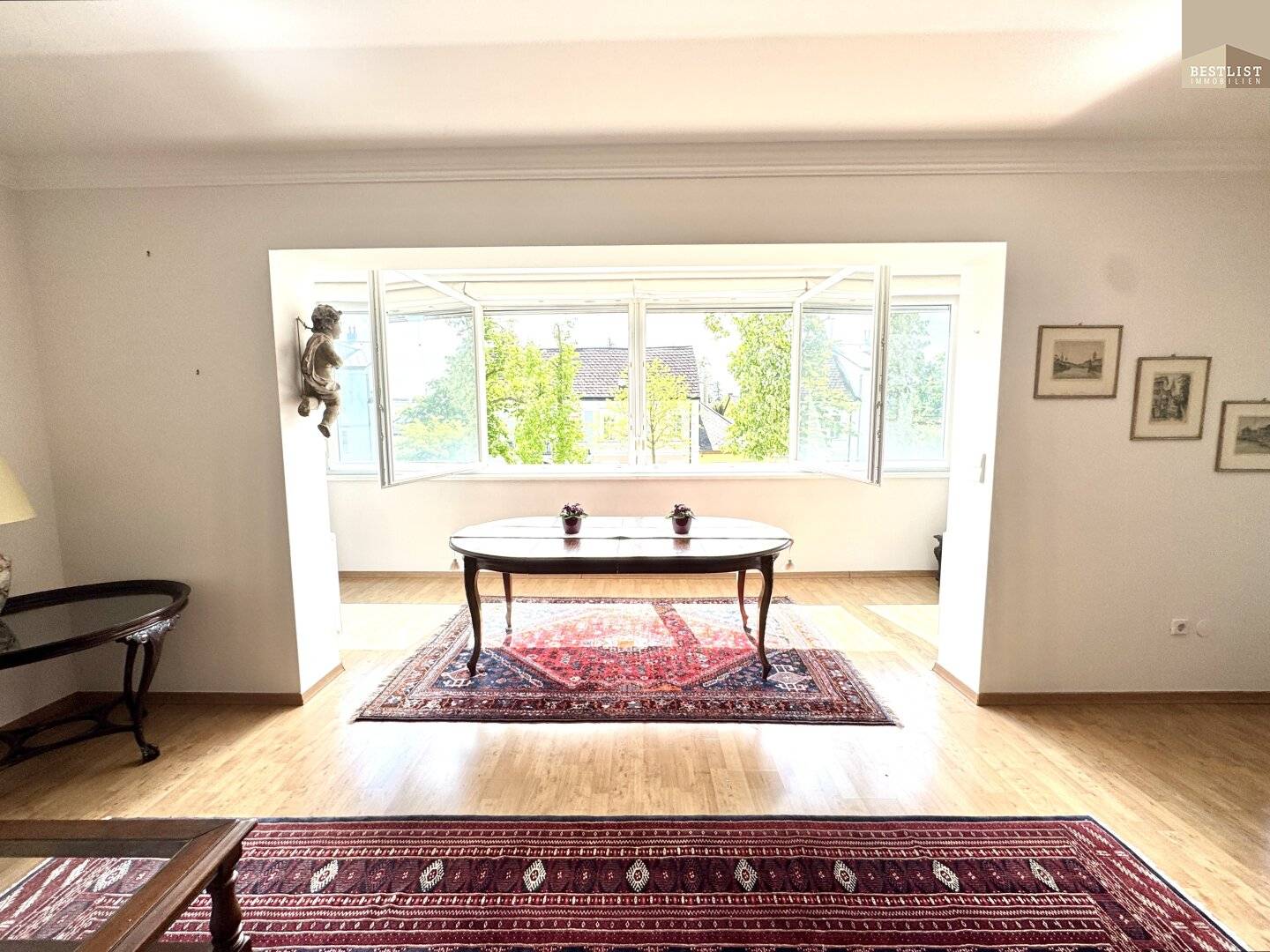 4 Zimmer Wohnung in Badens BESTLAGE inkl. Garage
