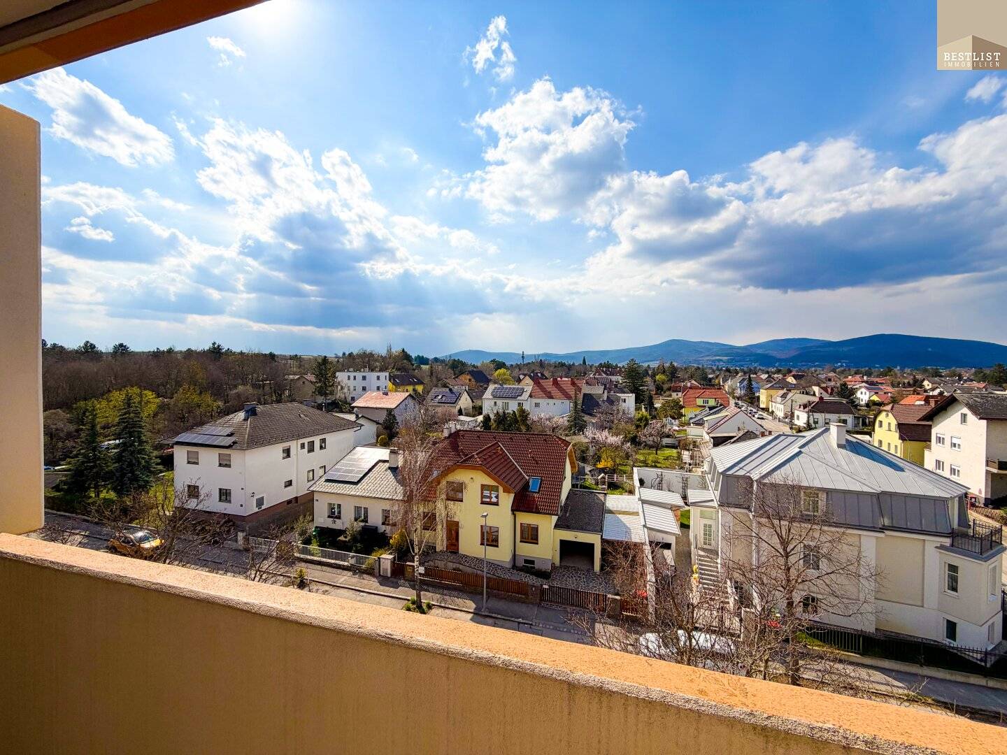 Wohnen über den Dächern von Baden – 3 Zimmer mit traumhaftem Ausblick