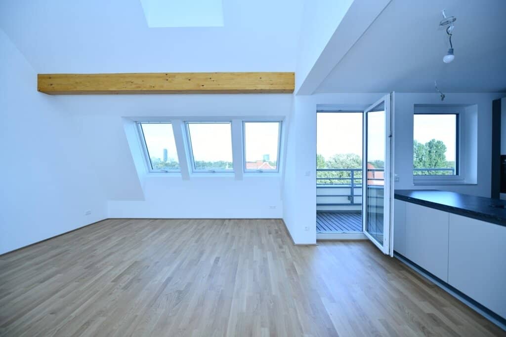 Modern penthouse with terrace, air conditioning and underfloor heating in sought-after Prater location