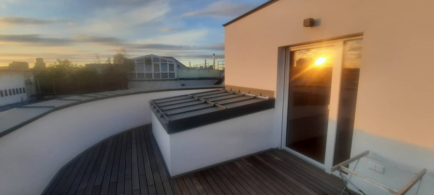 Modern penthouse with terrace, air conditioning and underfloor heating in sought-after Prater location