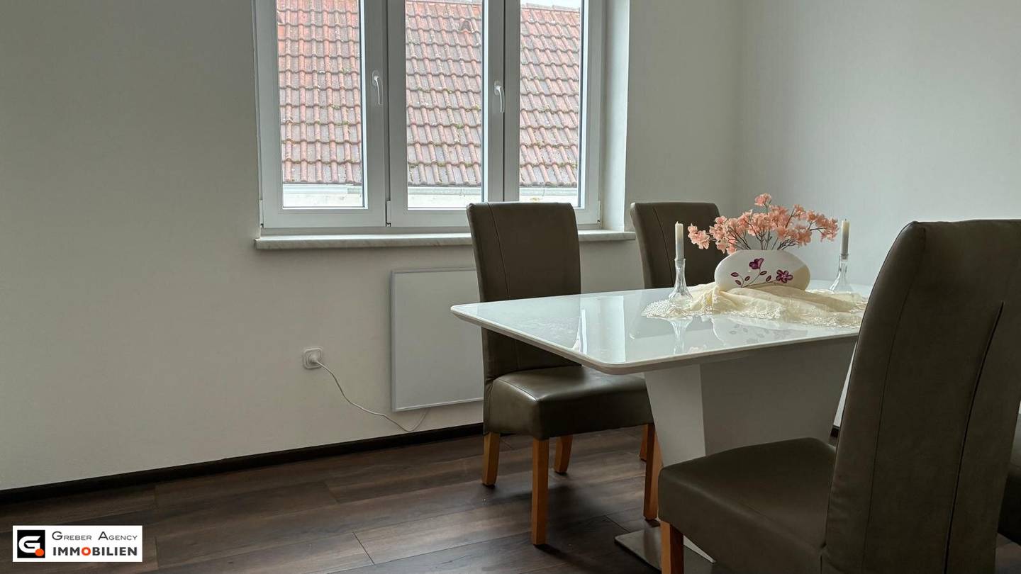 Haus mit zahlreichen Nutzungsmöglichkeiten - Wohnen, Arbeiten, als zwei Appartements vermieten u.v.m.