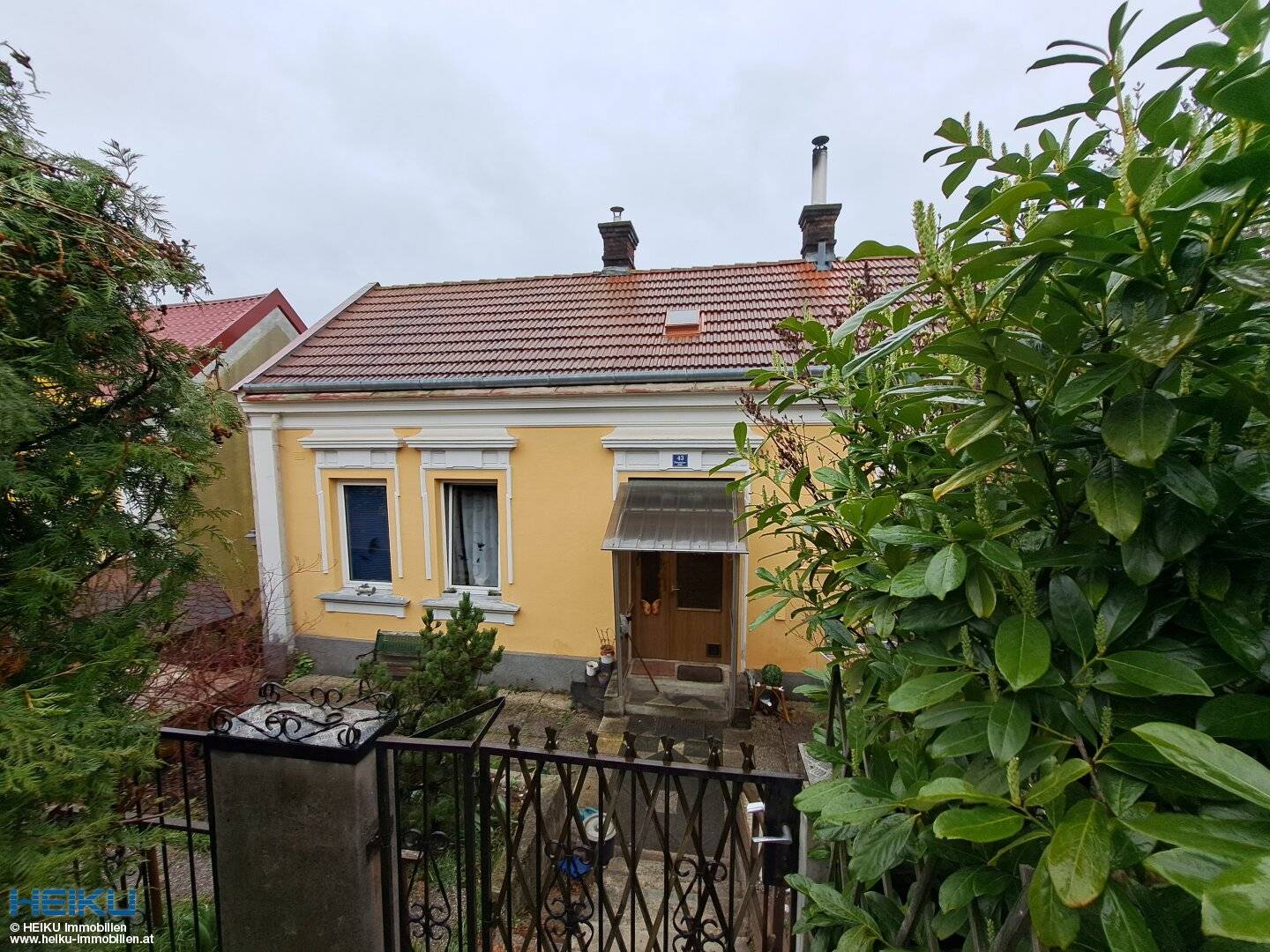 quietly situated single-family house with distant view in Berndorf