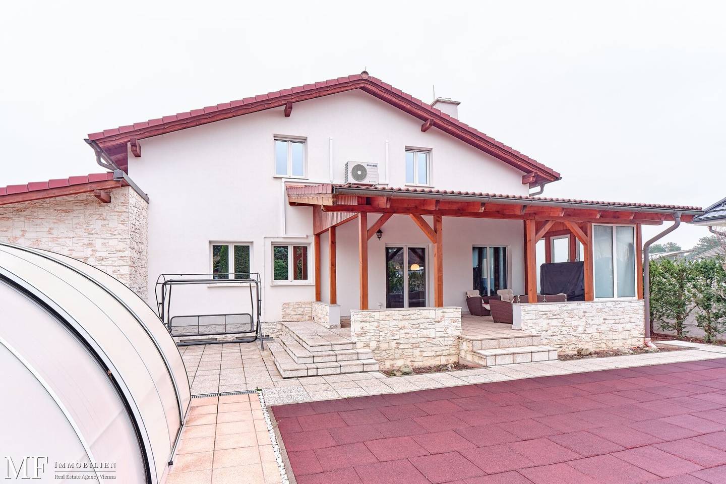 Wohnhaus, Pool, Garage, Klima