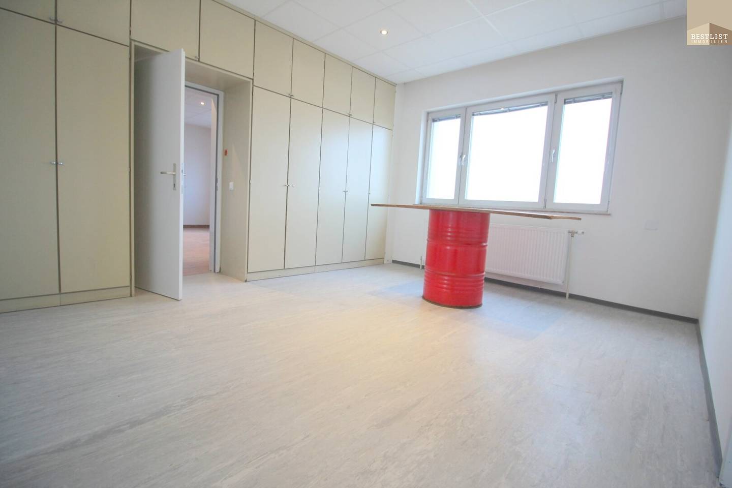 Office in top location