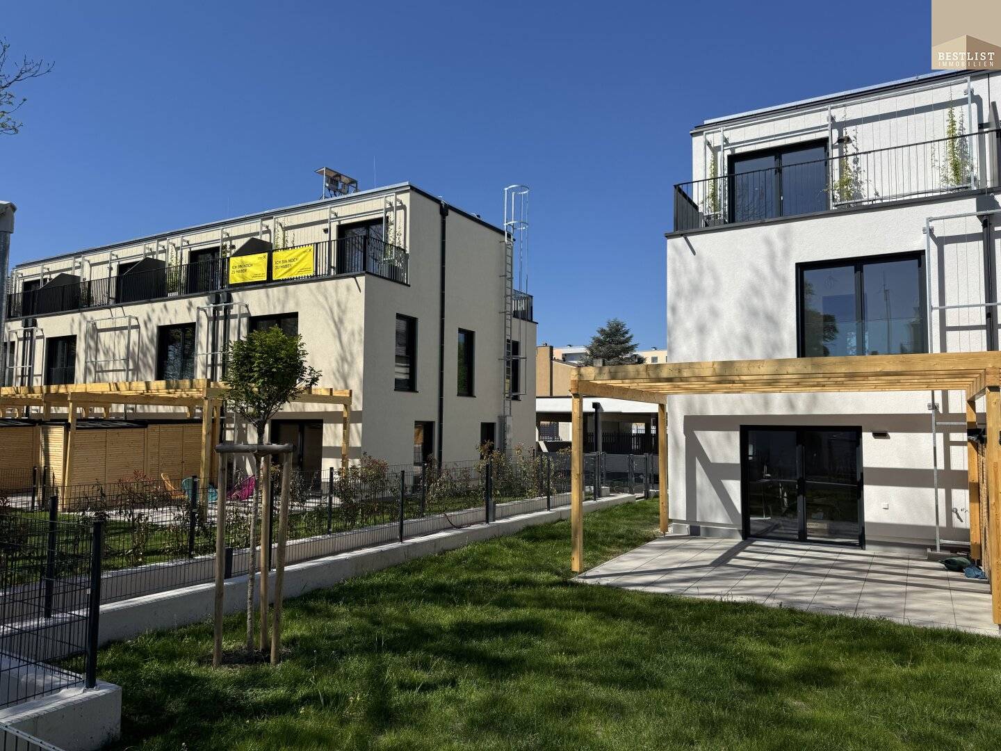 SAVE 5% NOW Modern semi-detached house with garden in Maria Enzersdorf
