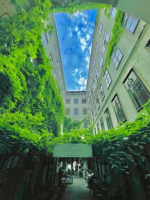 Living in Seventh Heaven Inner-city Condominium Elegant Classic Viennese Old Building Apartment with 2 Rooms in Top Location at SPITTELBERG through building