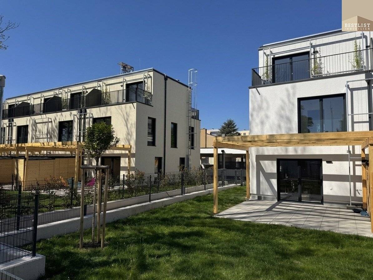 *JETZT 5% SPAREN*  Modernes Reihenhaus mit Garten in Maria Enzersdorf