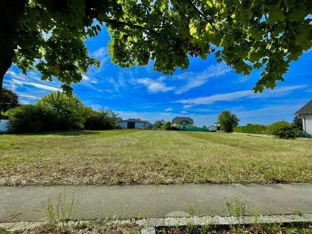 GÄNSERNDORF-STRIPFING - 2,635 m² - BUILDING PLOT with potential for 6 residential units
