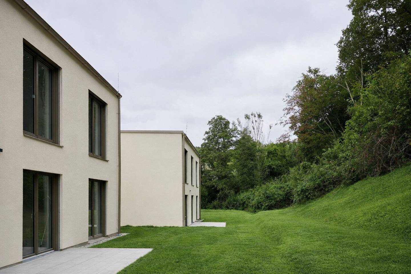 SAGENHAFT - Nachhaltige Massivholz-Einfamilienhäuser