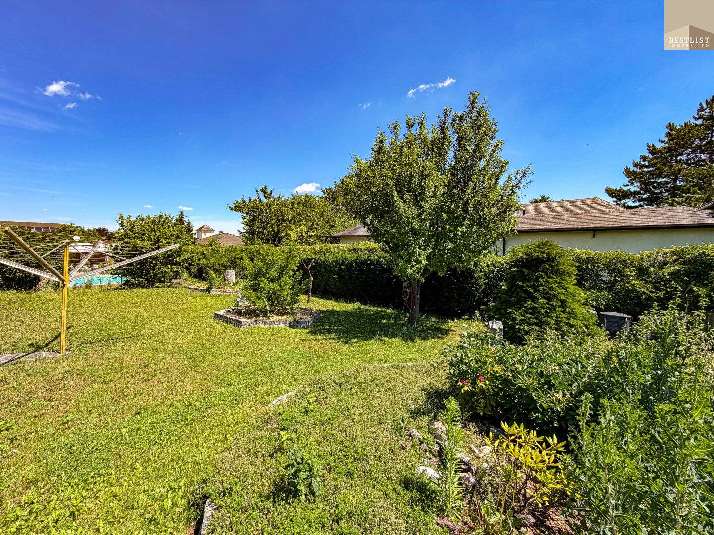 Viel Platz für die ganze Familie – Haus mit Garten, Keller und Ausbaureserve
