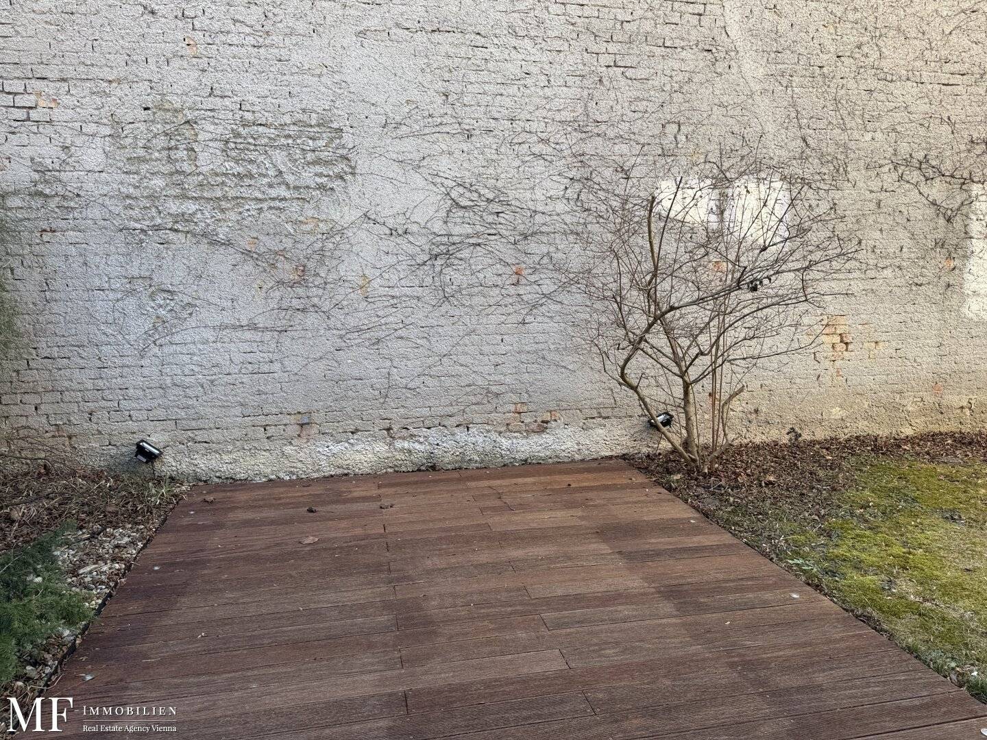 Modern semi-detached house 5 rooms, garden