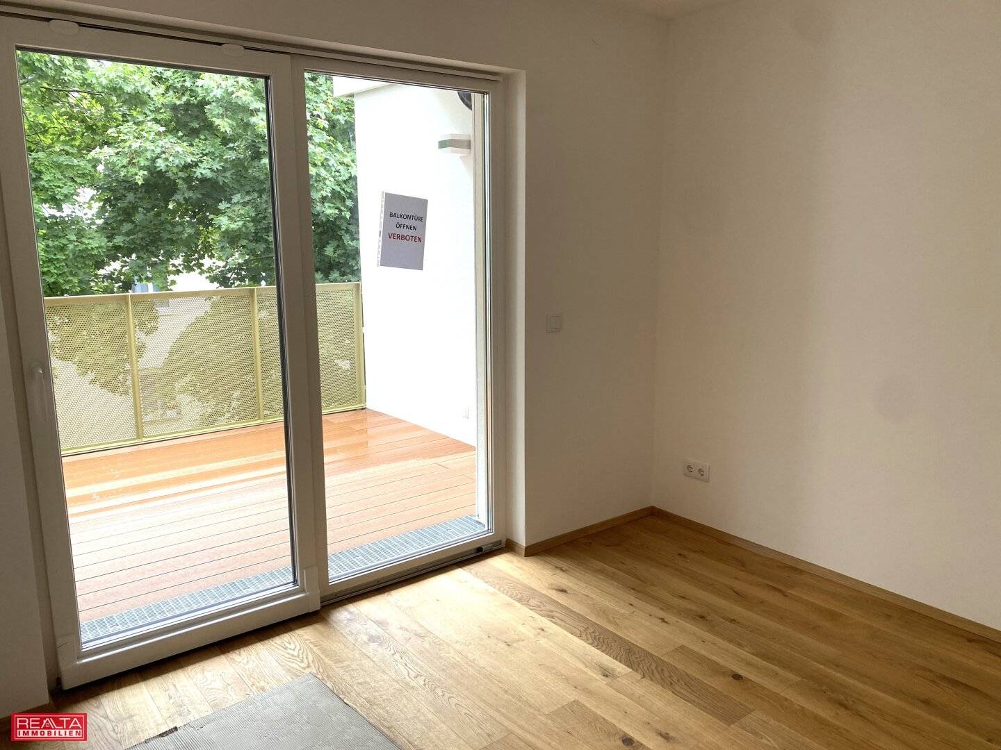 ZweiZimmerWohnung in Ruhelage - großer Balkon
