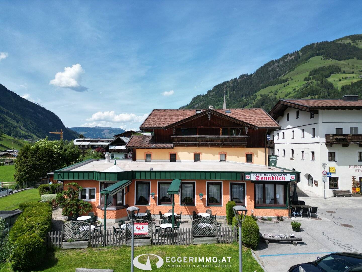 Mehrfamilienhaus mit ausgezeichnetem Restaurant in absoluter Bestlage von Rauris