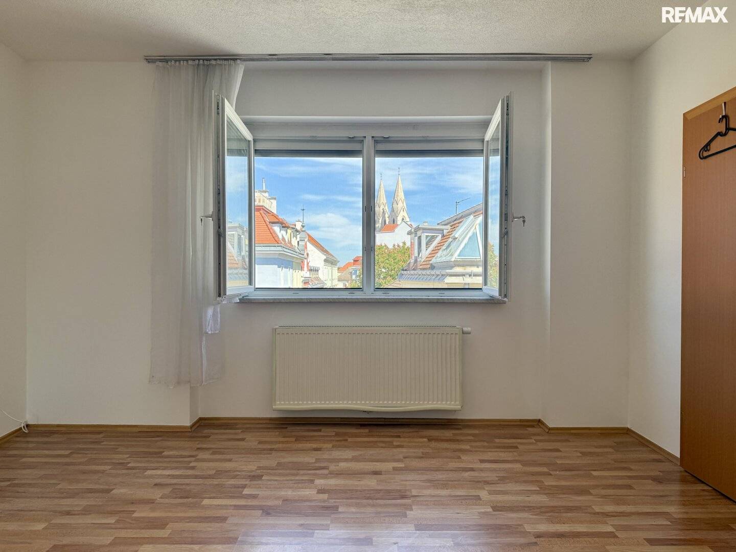 Domblick – helle 3Z-Wohnung auf ca. 82m² Wfl. inkl. anmietbarem Parkplatz zu kaufen!