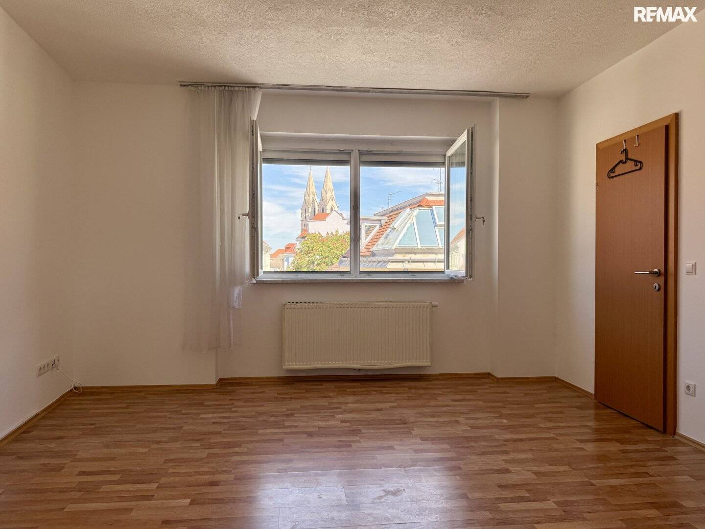 Domblick – helle 3Z-Wohnung auf ca. 82m² Wfl. inkl. anmietbarem Parkplatz zu kaufen!