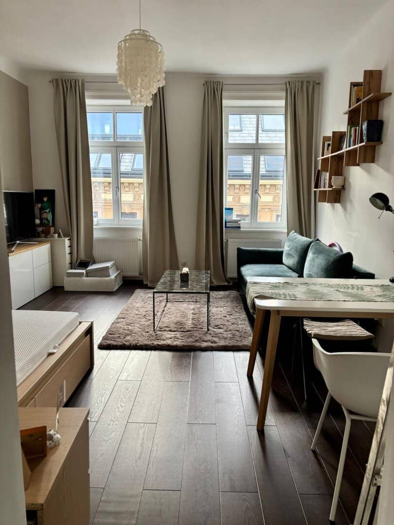 Helle generalsanierte Altbauwohnung im 4. OG mit Lift nahe Wiedner Hauptstraße