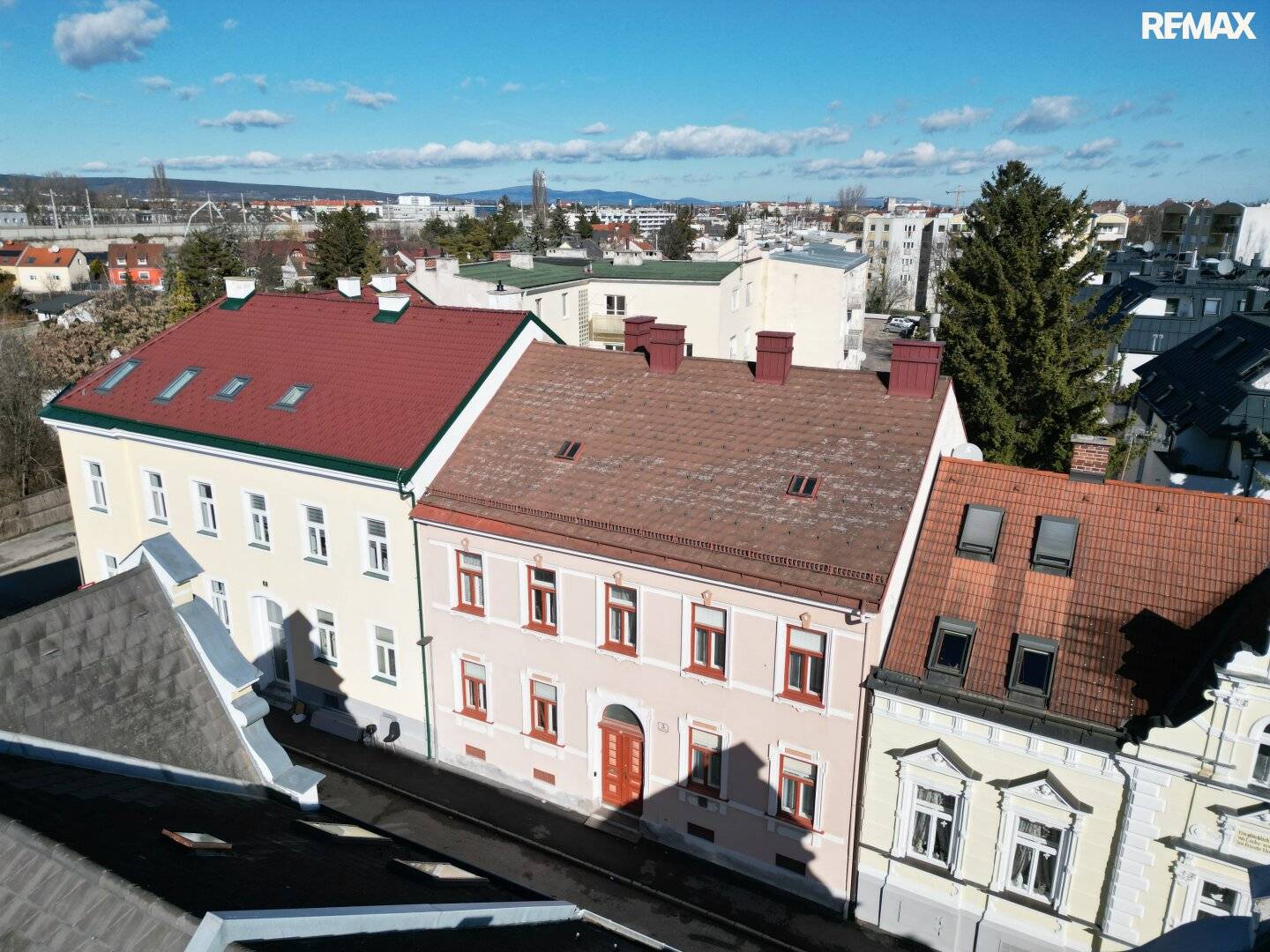 Zeitwandel - Mehrparteienhaus mit Entwicklungspotenzial in Wiener Neustadt