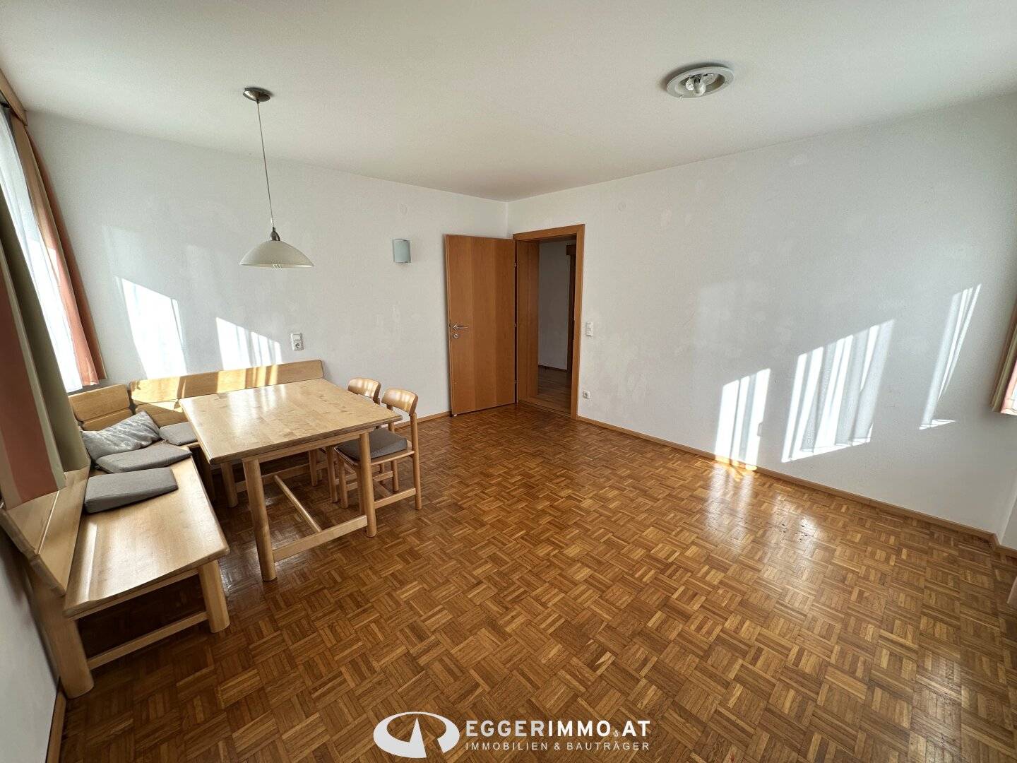 5700 Zell am See: Available IMMEDIATELY !! Schüttdorf: centrally located, sunny, bright 3 room apartment 80m²!