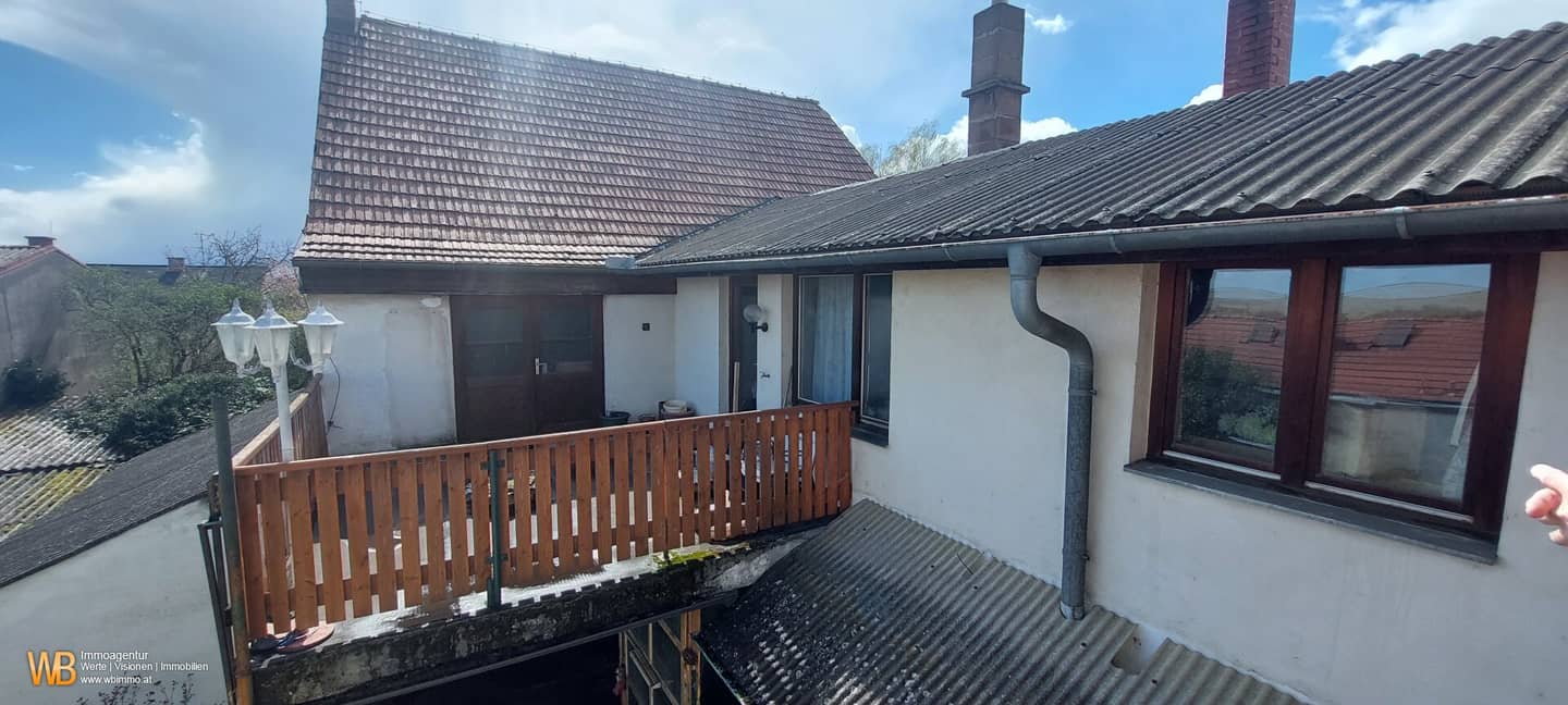 Over 300 m² living and usable space in a quiet location