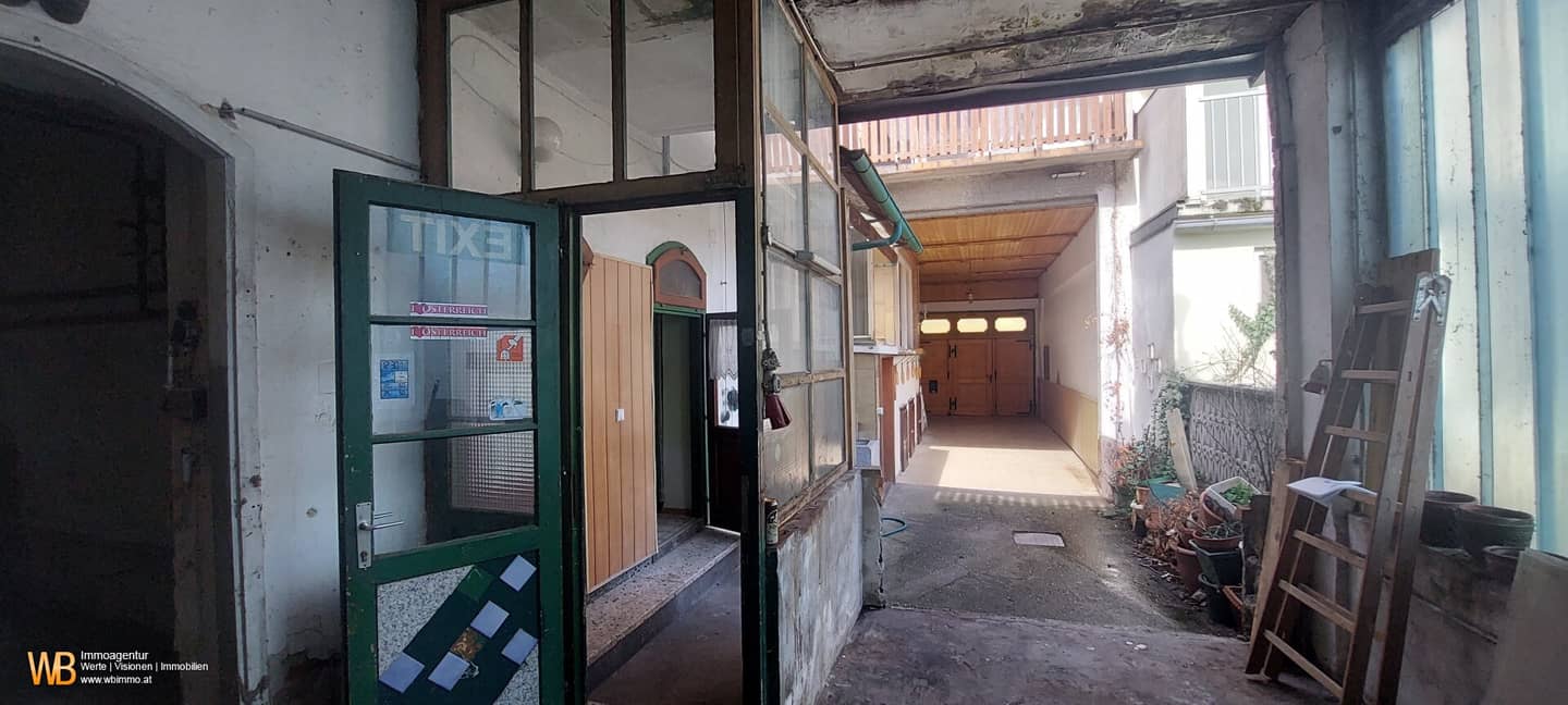 Über 300m² Wohnfläche &amp; Nutzfläche in Ruhelage