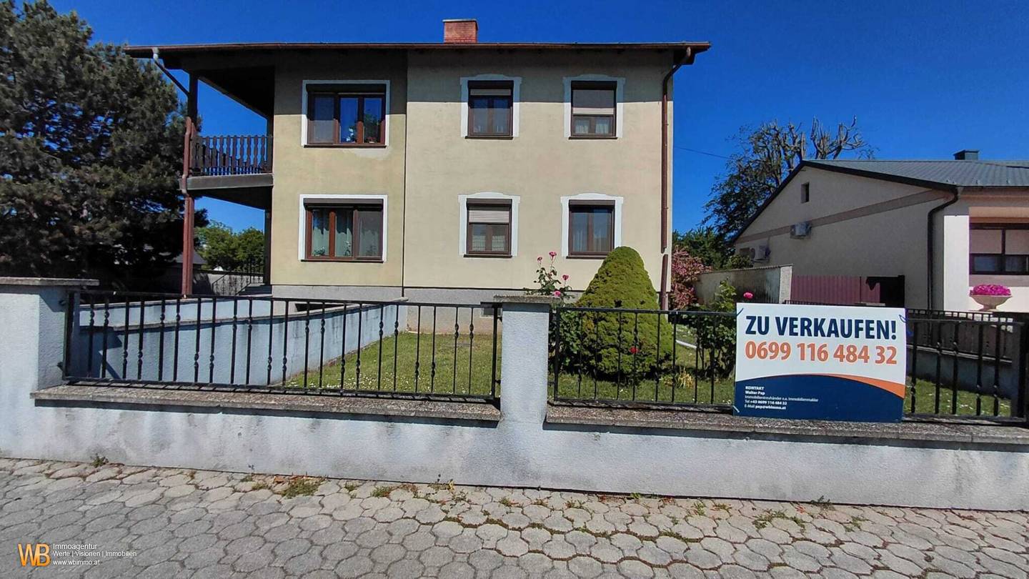 Two-family house with two times 100m² living area